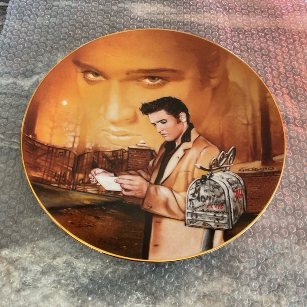 1992 Elvis Decorative Collector Plate with Mailbox Artwork #5